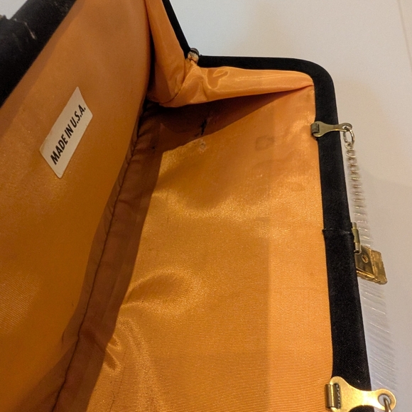 Vintage Black Clutch with Gold Chain - Picture 12 of 12